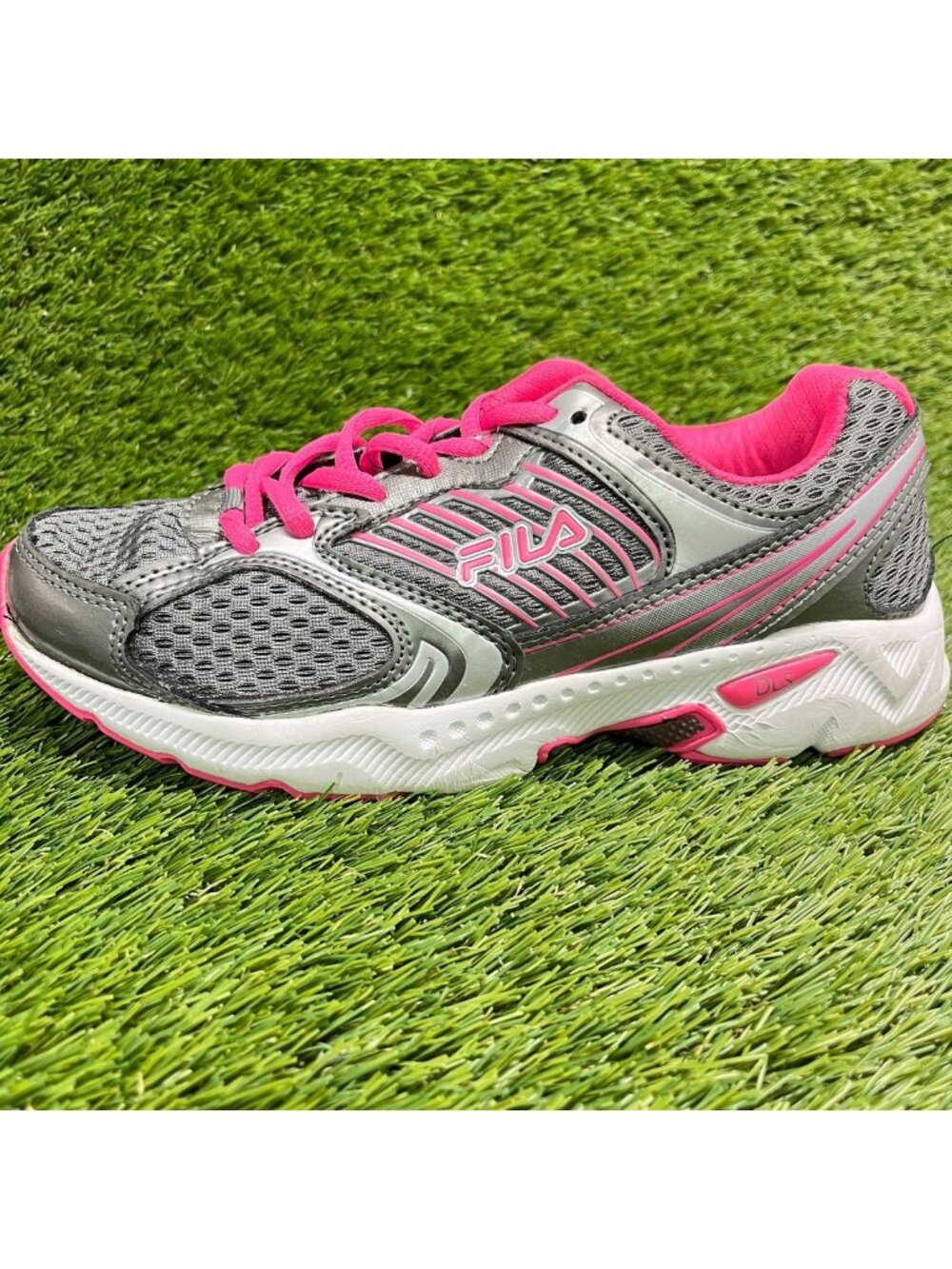Fila DLS Foam Womens Size 8 Gray Pink White Athletic Running Shoes Sneakers